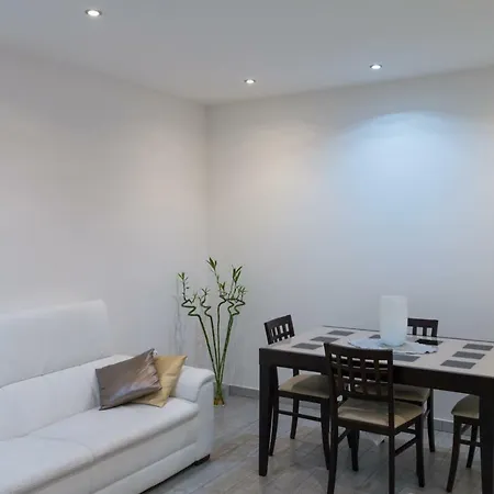 Apartment Majoorel