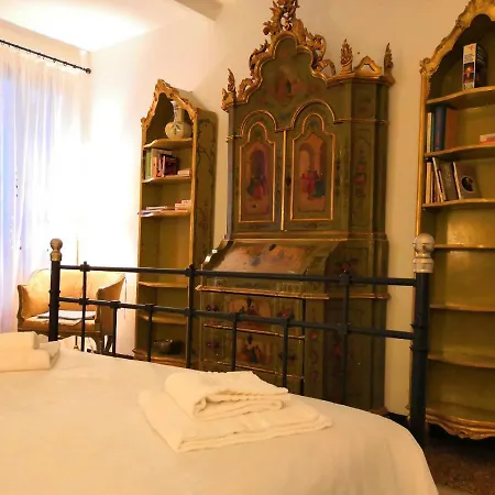 Apartment Ruga Giuffa Venedig