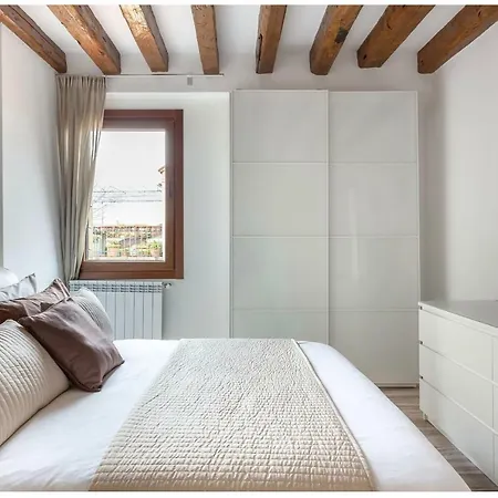 Apartment Biennale Family Apartment In Venice Venice