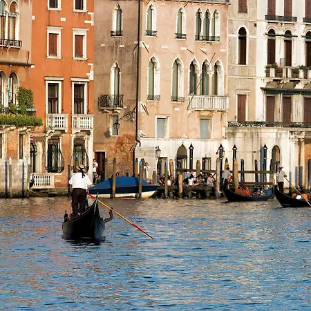 Ca Dama Del Pozzo Venice