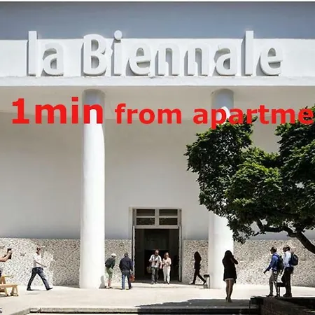 Susy Biennale - Canal View And Garden