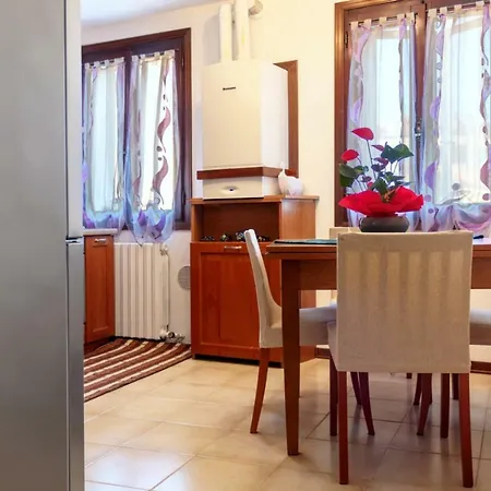 La Casa Di Moira Apartment *