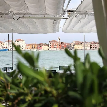 Apartment Ca San Biagio Venice