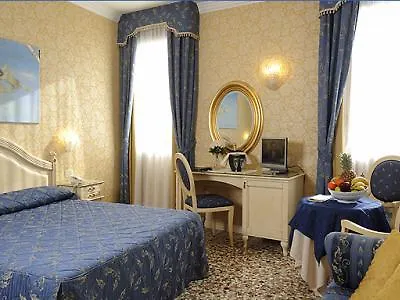 Otel Ca' Formenta 3*