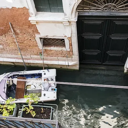 Apartment Rialto Corte Dei Sansoni Canal View By Wonderful Italy *