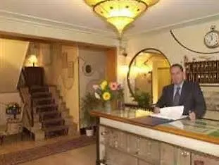 Leonardo Hotel 2*