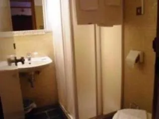 Hotel Leonardo 2*