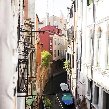 Rialto Corte Dei Sansoni Canal View By Wonderful Italy Apartment Venice