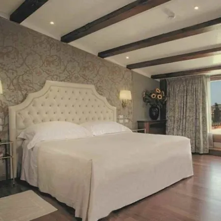 Santa Chiara 4* Venezia