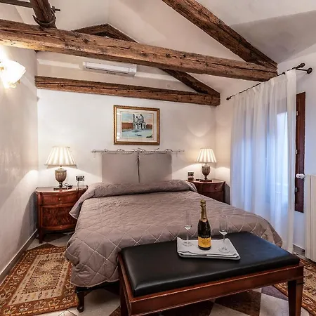 Guest house Anzolo Palace - &