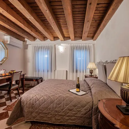 Guest house Anzolo Palace - &