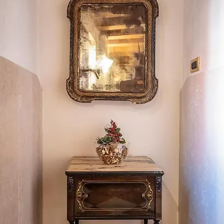 Anzolo Palace - & Guest house 2*