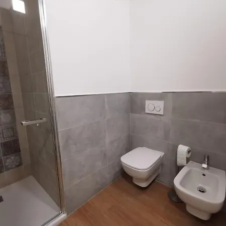 Deluxe 3 Bedrooom Flat In Rialto Venetië