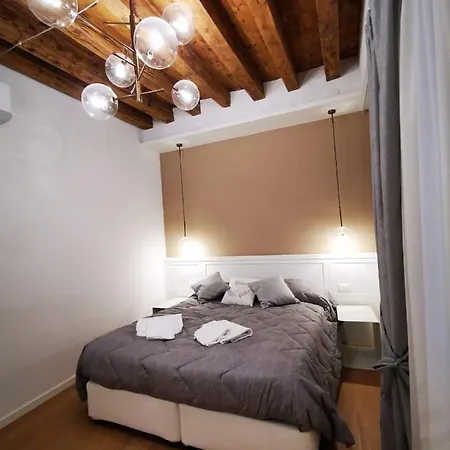 Deluxe 3 Bedrooom Flat In Rialto Appartement
