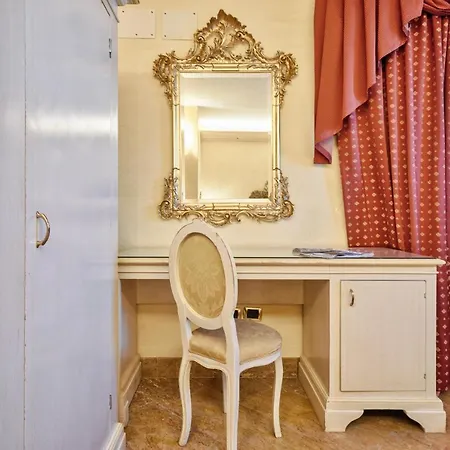 Otel Vecellio On The Lagoon 3*