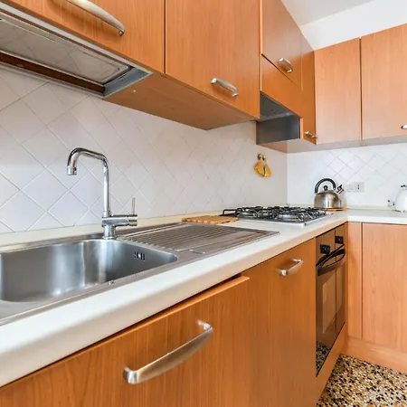 Mascareta, Appartamento *