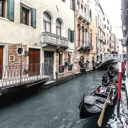 Ca' Delle Acque Deluxe R&r * Veneza