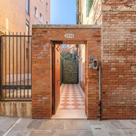 Casanova Ai Tolentini Venedig