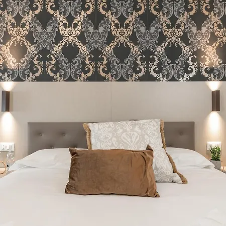 Grifoni Boutique Hotel *