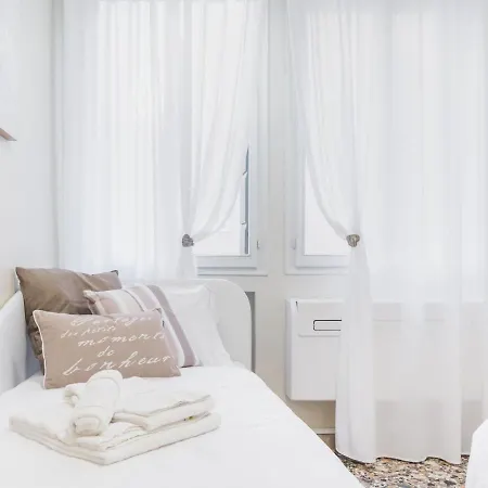 San Marco Square With Canal View By Wonderful Italy Apartment *