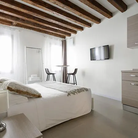 Dorsoduro Charme By Wonderful Italy Apartament