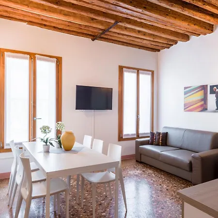 Apartament Dorsoduro Charme By Wonderful Italy *