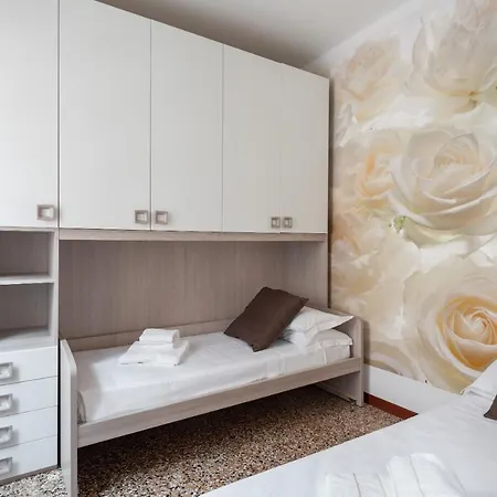 Apartment San Polo Canal View By Wonderful Italy *