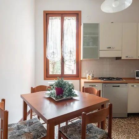 Apartment San Polo Canal View By Wonderful Italy Venice
