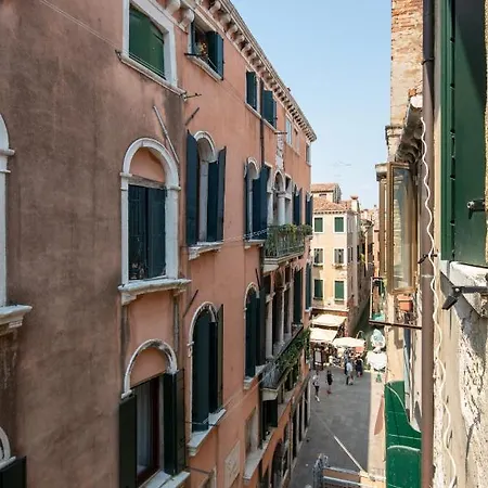 San Polo Canal View By Wonderful Italy