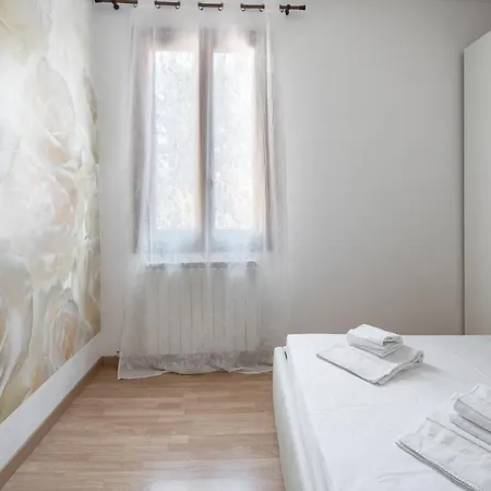 Apartment San Polo Canal View By Wonderful Italy
