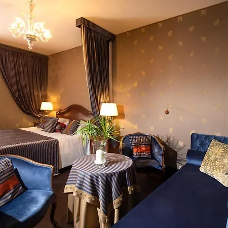 Metropole Hotel