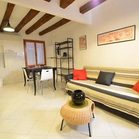 Appartamento Carlo's In *