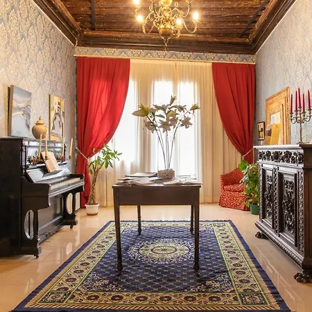 Charming Palace Santa Fosca 3*