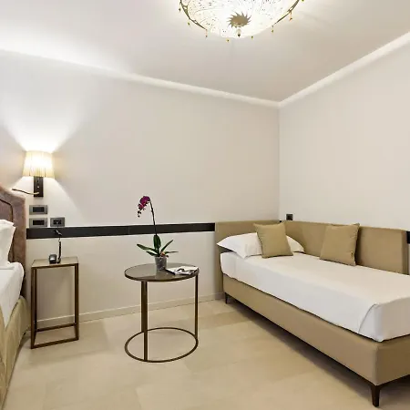Brand New Boutique Apartment In The Heart Of Venice Apartment