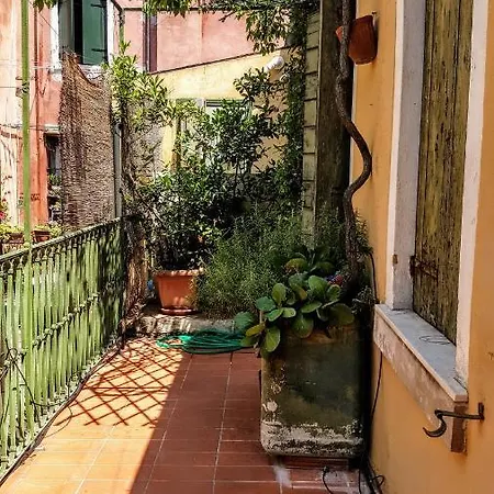 Sweet New Guest house Venice