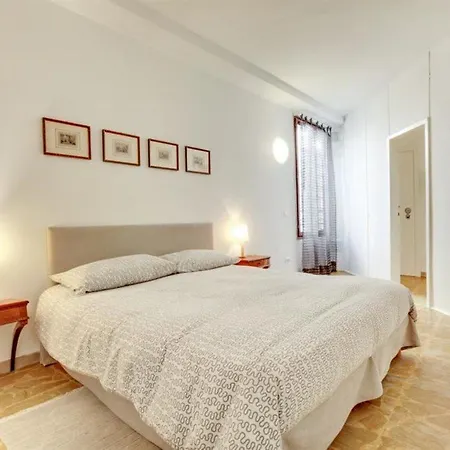 Apartment Ca' Silvia Saint Square