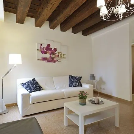 Apartment Venier 2 *