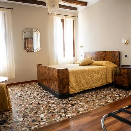 Art Deco 3* Benátky