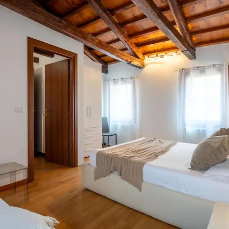 Design Palace By Wonderful Italy Apartment Venice