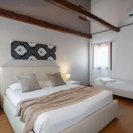 Design Palace By Wonderful Italy Apartment *
