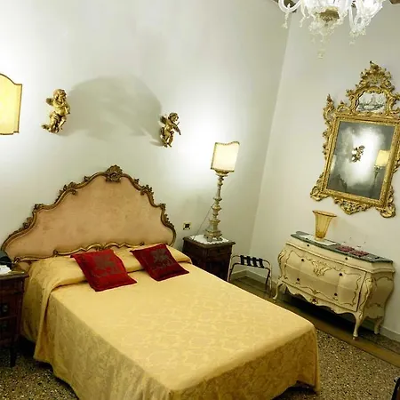 Luxury Venetian 2* Velence