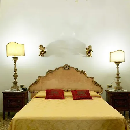 Luxury Venetian Vendégház 2*