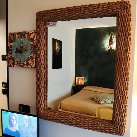 Feel Airport Guest house