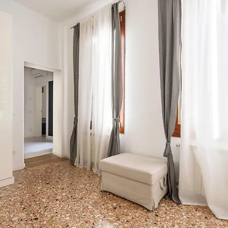 Apartment San Marco Apartments 1 & 2 *