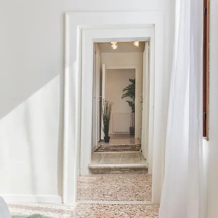 San Marco Apartments 1 & 2 * Venice