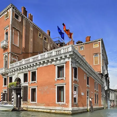 Palazzo Barbarigo Sul Canal Grande Venice