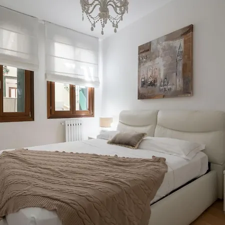 Apartment San Marco Prestige With Terrace By Wonderful Italy