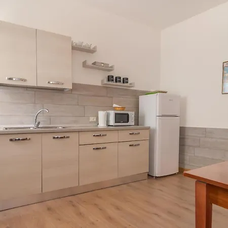 Apartment Family Colours Close To @rialto Mercato *