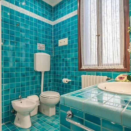 Apartment Family Colours Close To @rialto Mercato Venice