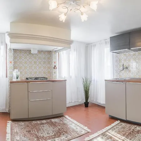 San Marco Apartments 1 & 2 * Venice